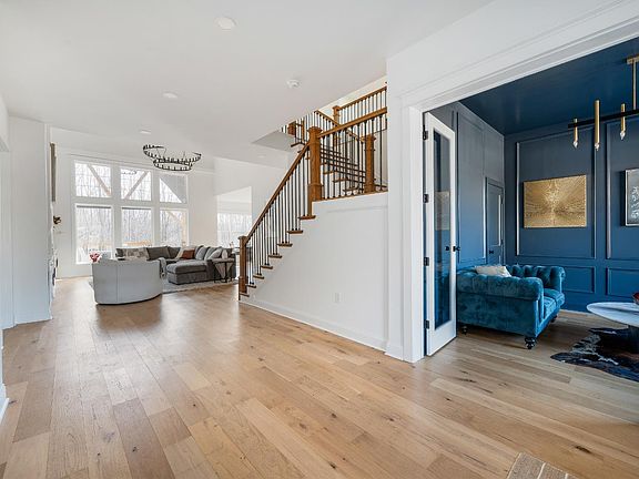 3rd image of 1343 Smartview Ln