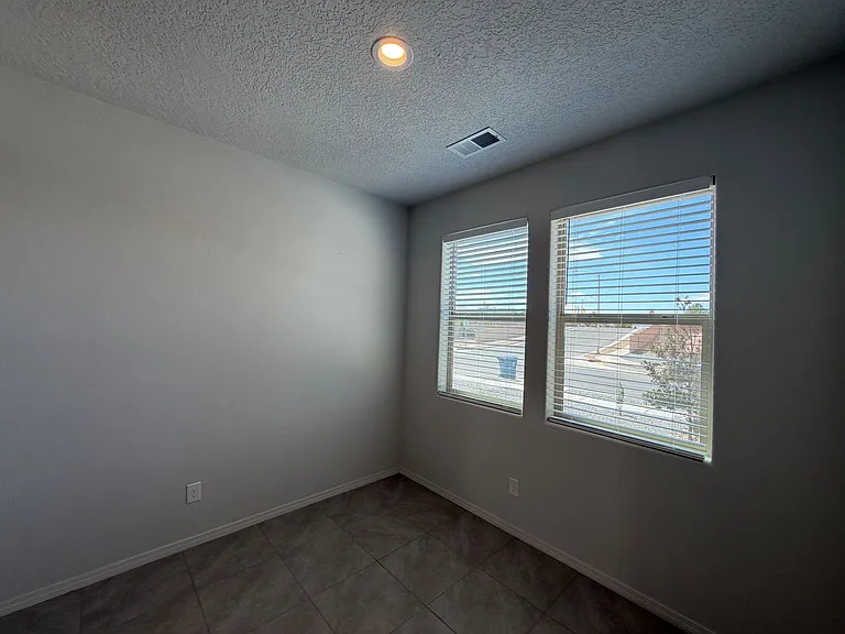 1504 Alto Colores St NW — Photo 5