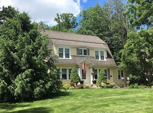 44 Forest Hill Rd, Youngstown, OH 44512