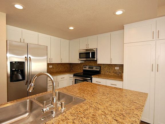 3rd image of 1200 Harbor Dr #15D