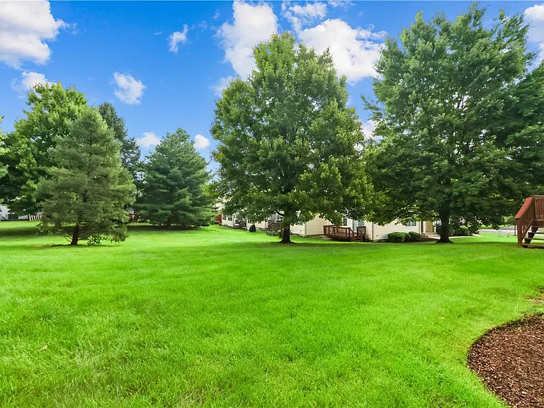 8100 Cross Creek Cir — Photo 19