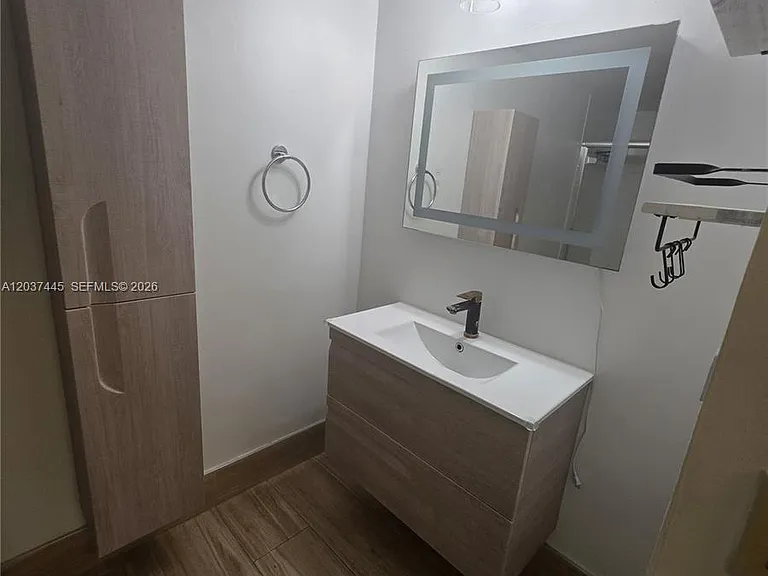 15711 SW 137th Ave #101 — Photo 23
