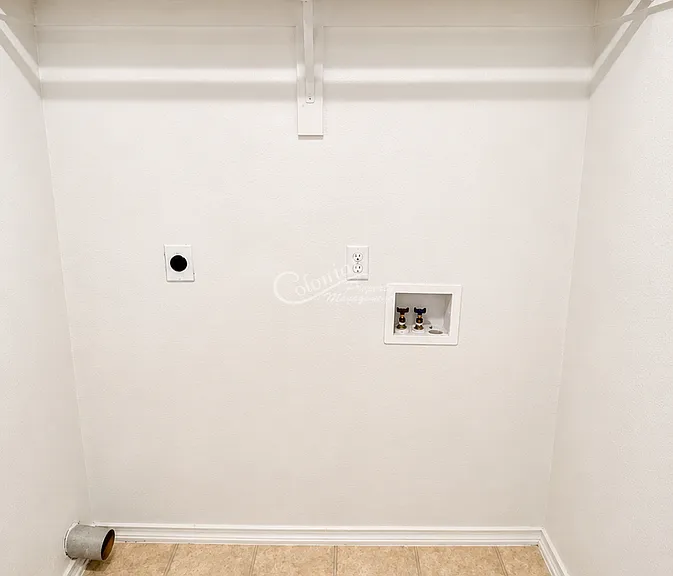 315 Janelle Dr #B — Photo 13