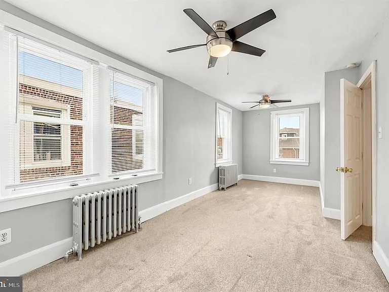 732 W Railroad Ave — Photo 28