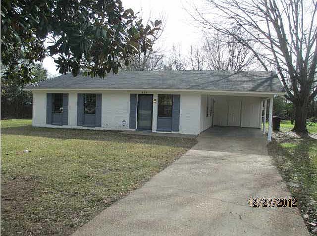 1st image of 523 N Hillview Dr
