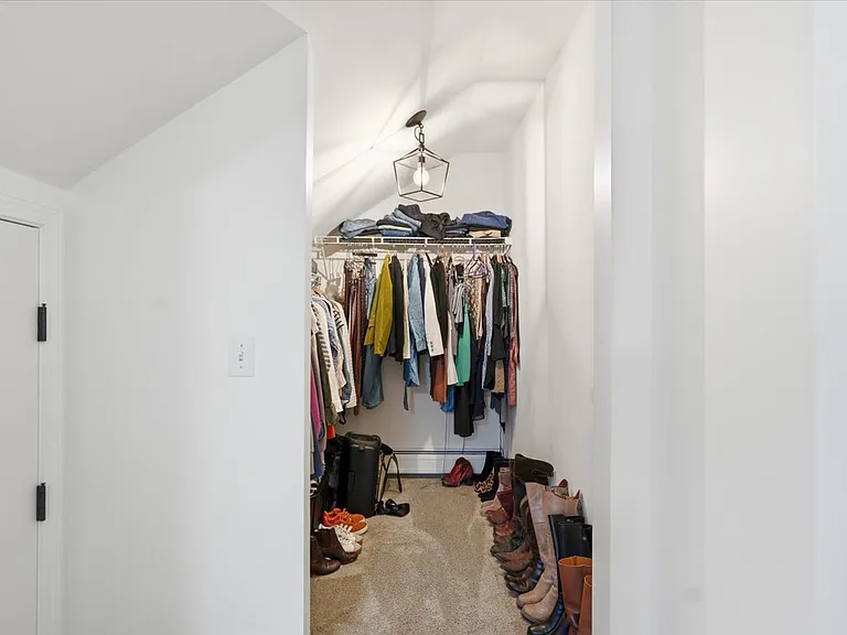 4 Marion Ave #4 — Photo 19