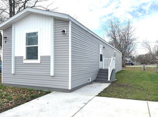 11 Page St #11, Lake Odessa, MI