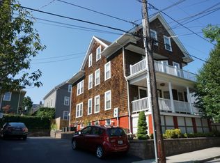 11 Poplar St, Providence, RI 02906