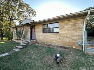 153 Fairview Rd, Searcy, AR 72143