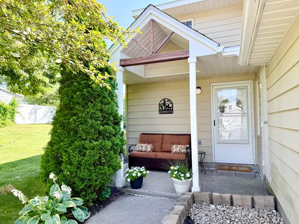 11 Baltimore Way, Plattsburgh, NY 12903