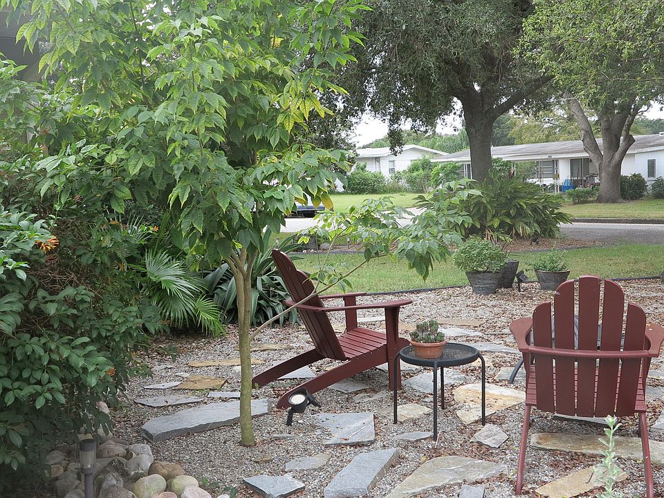 Rock Garden w/Seating