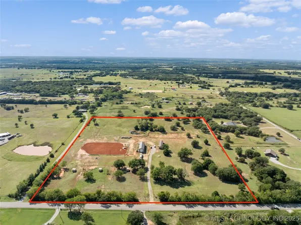 5893 Newport Rd, Lone Grove, OK 73443