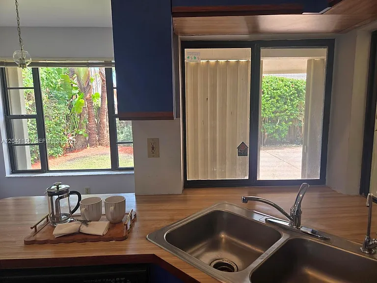 15630 SW 46th Ter — Photo 19