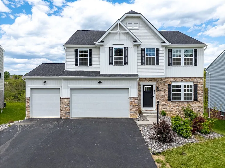 269 Lily Ridge Dr N — Photo 1