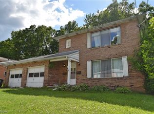 1856-1858 Cromwell Dr, Akron, OH 44313