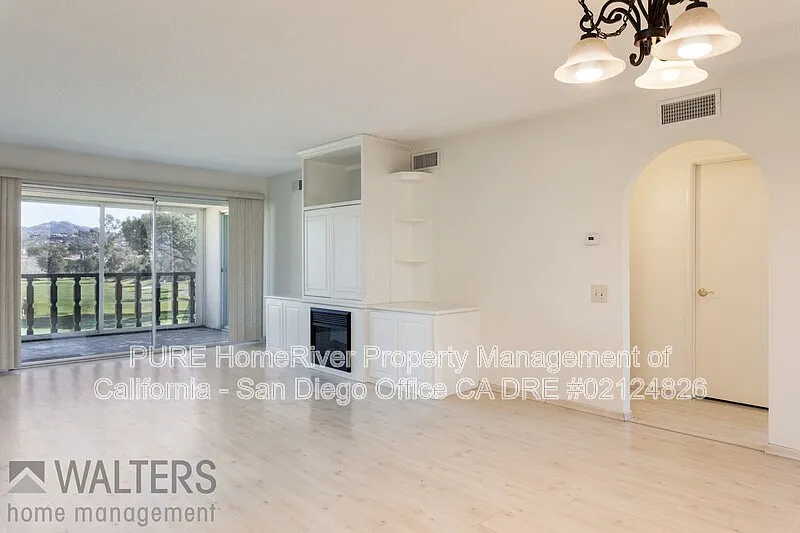 17071B Bernardo Center Dr