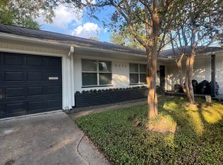 5026 Beechnut St, Houston, TX 77096