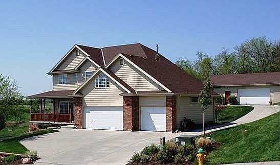 Fabulous views, large shop, and a meticulously maintained Loess Hills home