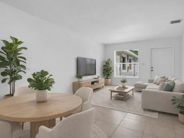 241 NW 40th St APT 4, Oakland Park, FL 33309