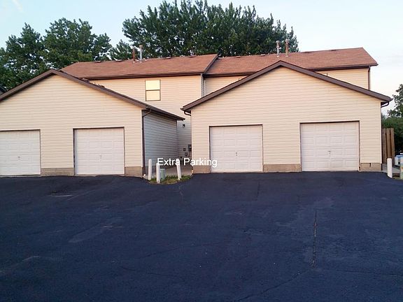 Extra Parking in Rear