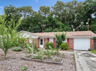 118 Greenbriar Dr, Savannah, GA 31419