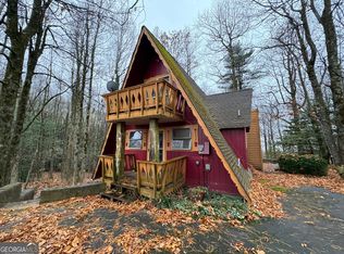 389 Honey Bear Ln, Dillard, GA 30537