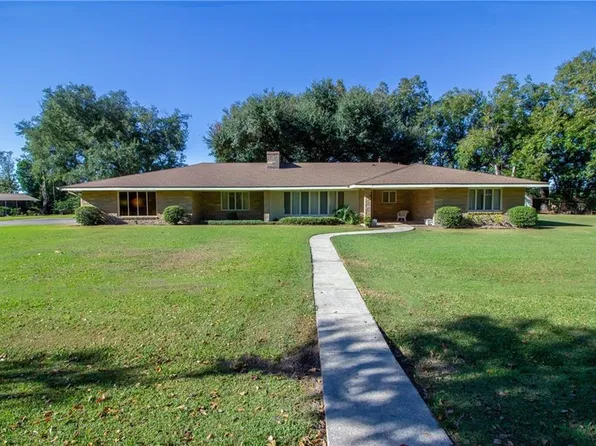 2497 Texas St, Lutcher, LA 70071