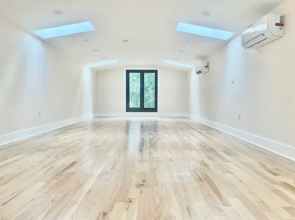 247 Harrison Avenue image 31 of 45