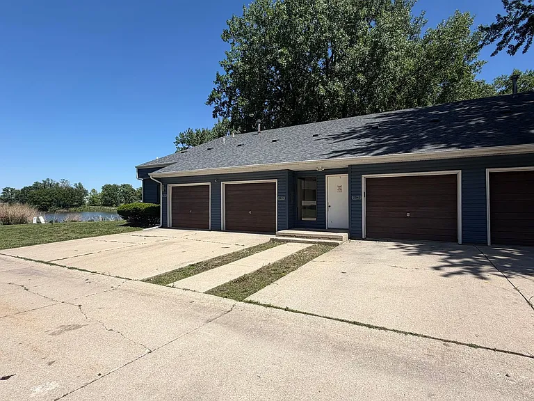 2539 Clayton Blvd — Photo 1