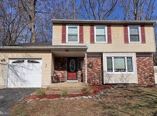 10 Hazelwood Ct, Howell, NJ