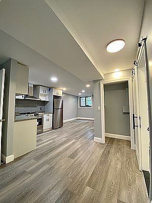 1st image of 1350 E 51st St #1