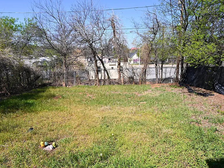 1714 7th St — Photo 30