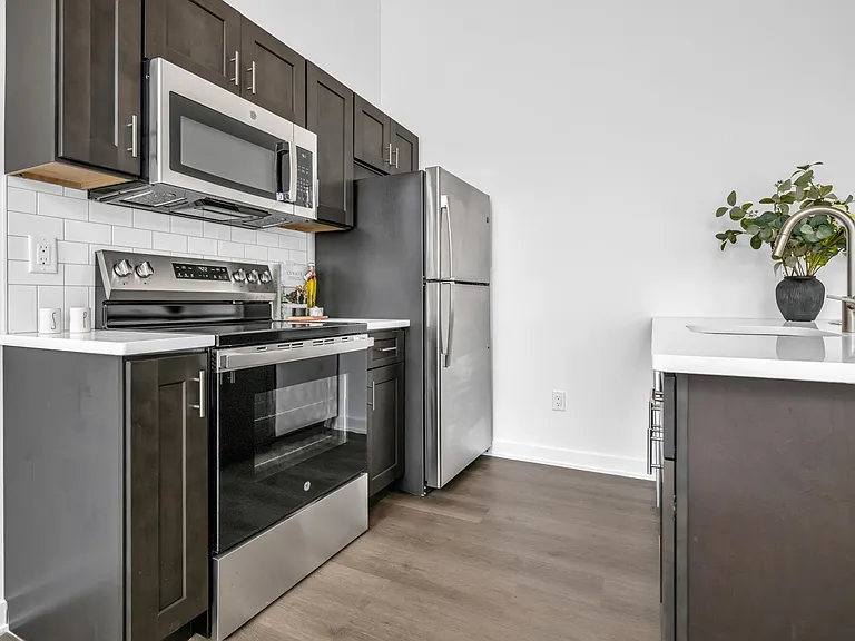 315 Railroad Ave #110 — Photo 8