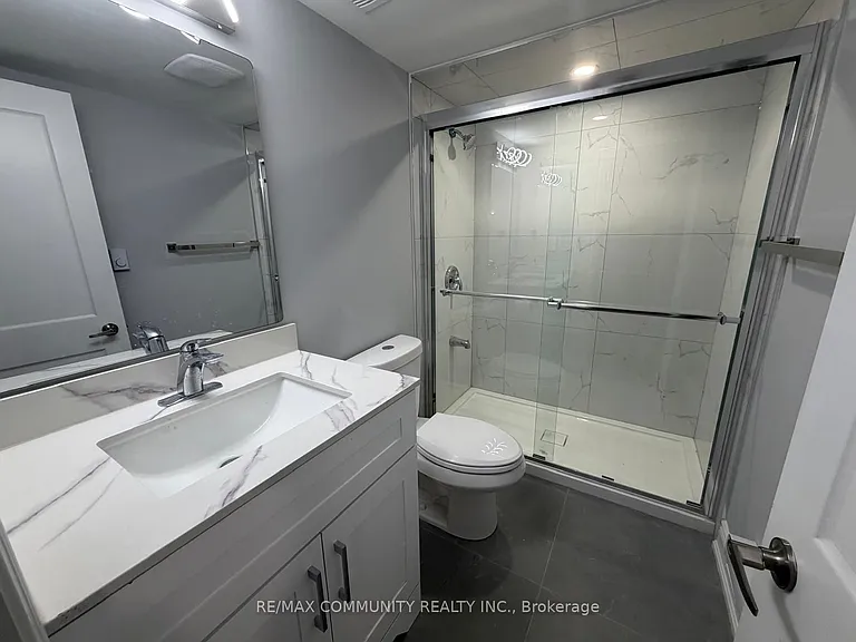224 Fleetwood Dr #BASEMENT — Photo 18