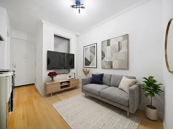 109 Ludlow Street image 1 of 13