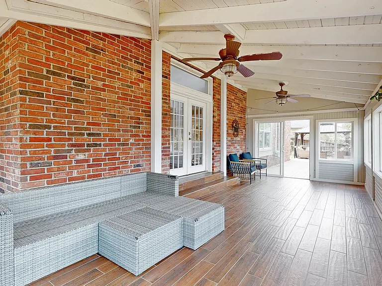 3200 Hilltop Ct — Photo 32