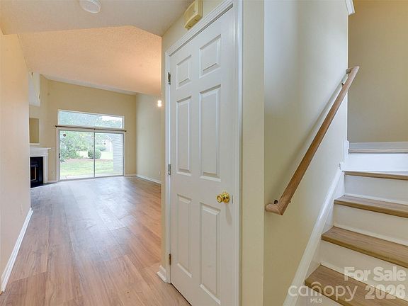 4th image of 9128 Treyburn Dr