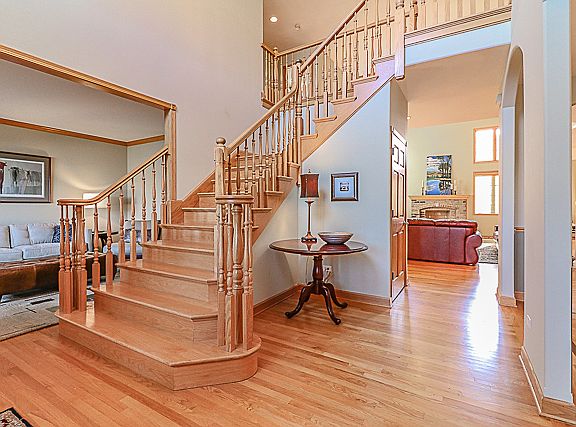 3rd image of 10513 Capistrano Ln