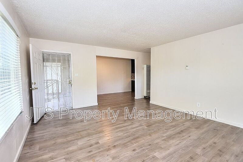 7877 Sayonara Dr APT D, Citrus Heights, CA 95610 | Zillow