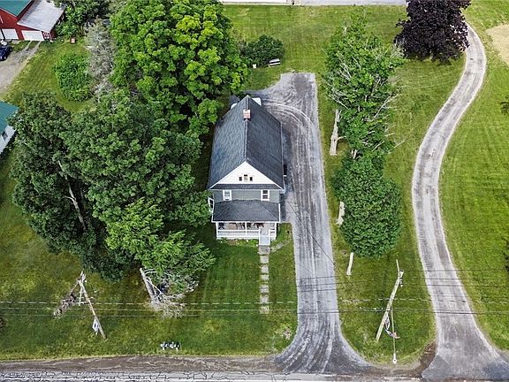 3rd image of 12050 Savage Rd