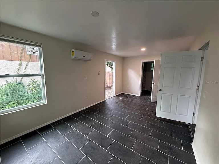 11707 North Dr — Photo 3