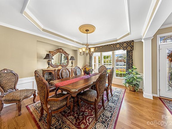 4th image of 39671 Rosebay Ct