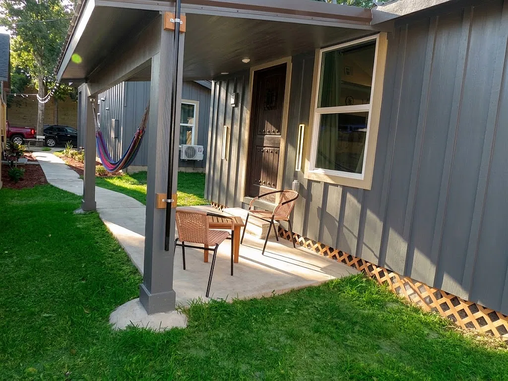 Studio, 240 sqft, $1,500 — Photo 2
