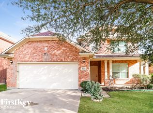 8829 Friendswood Dr, Fort Worth, TX 76123