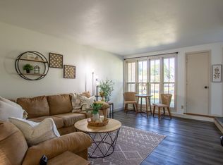 825 23rd Ave S, Moorhead, MN 56560