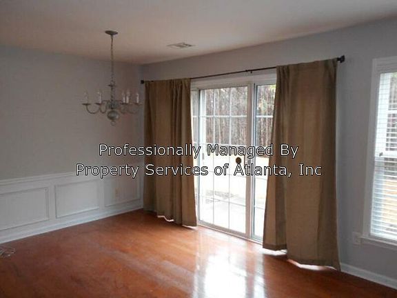 3rd image of 289 Balaban Cir
