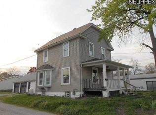 17 S Seneca St, Rittman, OH 44270