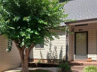 312 Winding Forest Dr, Winston Salem, NC 27104