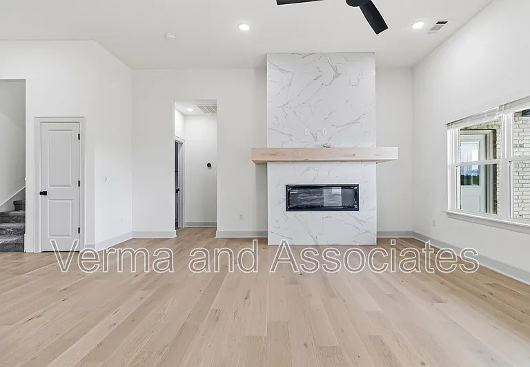 920 Trestle Ln — Photo 7