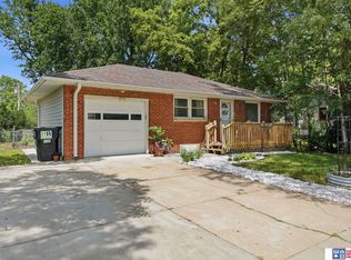 6234 Leighton Ave, Lincoln, NE 68507